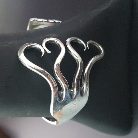 Vintage Silver Cuff Bracelet. - Picture 8 of 8